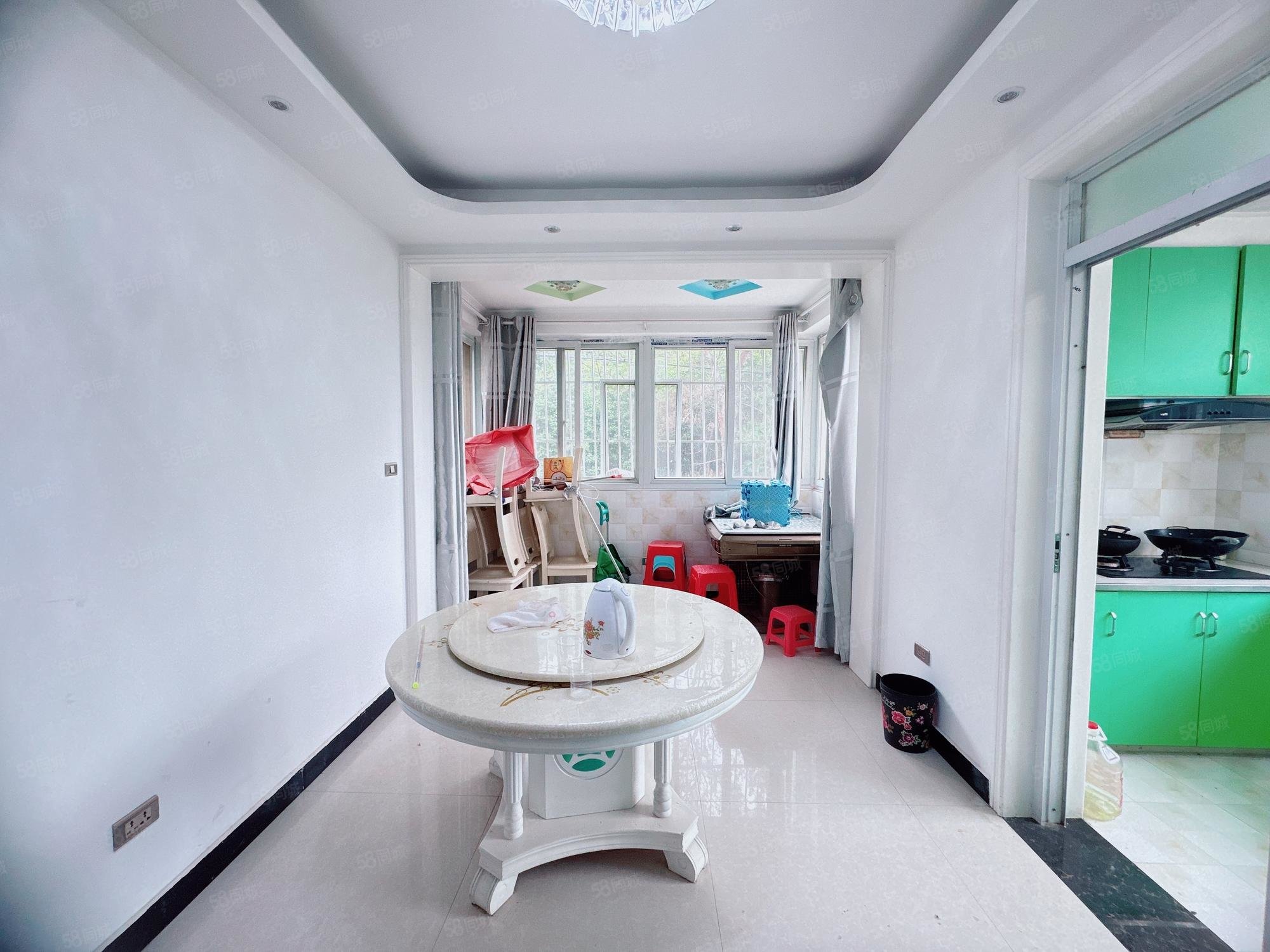 白浪南山小区3室2厅1卫105㎡南11万