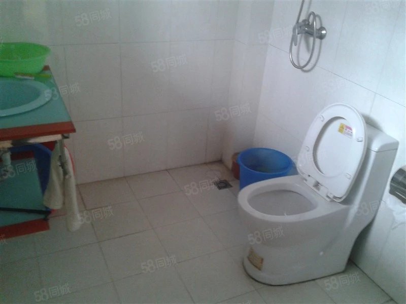 文化小区3室3厅2卫176㎡南39.6万