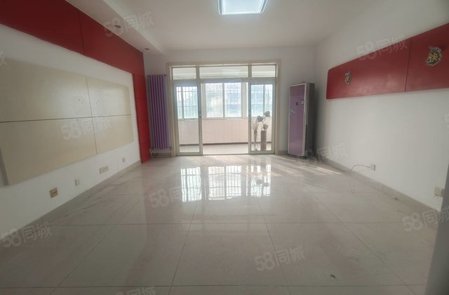 阳光 实验 香江鸿顺花园精装四室两卫电梯洋房 有钥匙随时看房