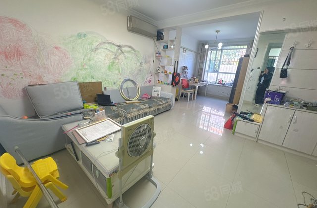 水晶城西区 孝心一楼 三室 采光好 带地下室 房东着急出售
