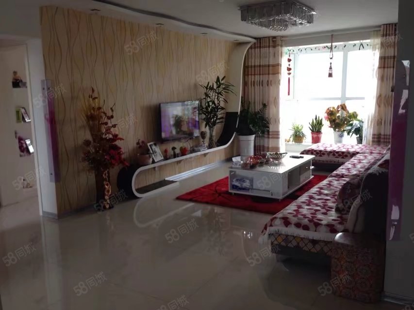 金威花园3室2厅1卫112㎡南北35万