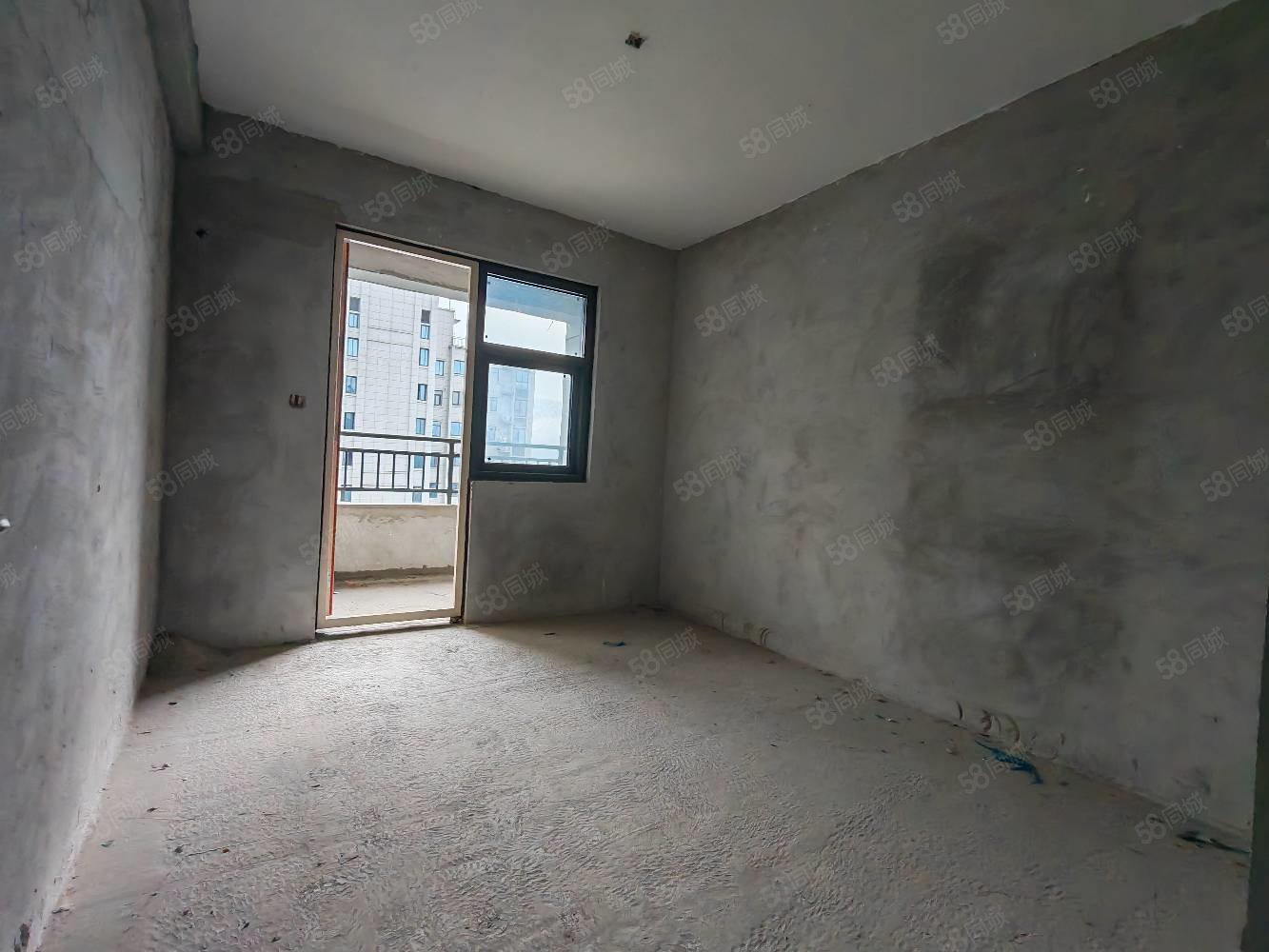 常隆花园2室2厅1卫82㎡南北38.8万