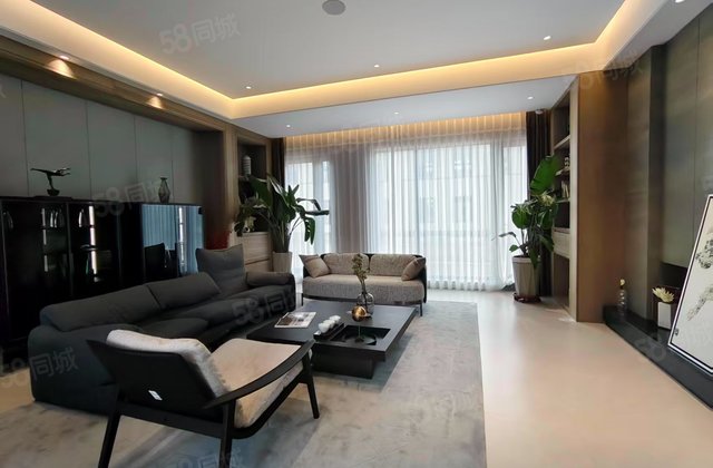 御栖湖4室3厅136㎡167万二手房图片