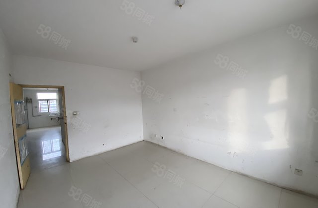 房东急售! 水岸新城 正规三室 看房方便 嘉明