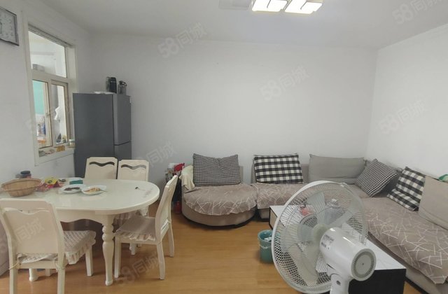 文轩一中外国学府花园精装三楼