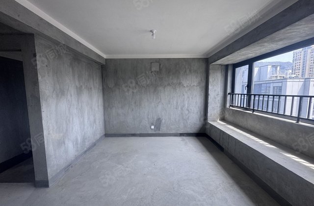方远天宁誉府4室2厅129㎡237.7万二手房图片