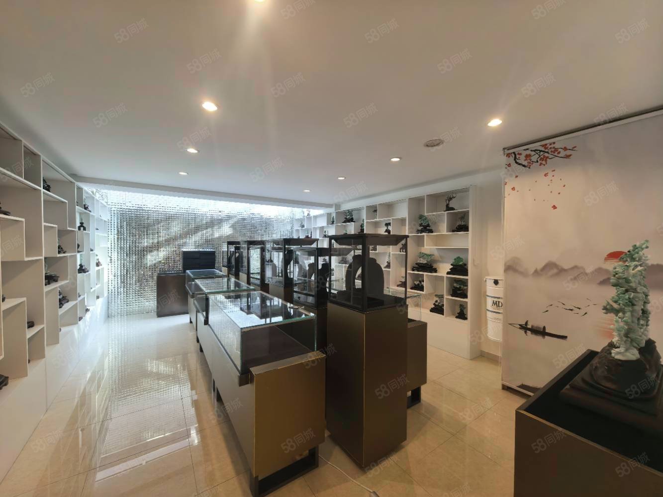 歐陸苑5室4廳5衛(wèi)236㎡南北3600萬(wàn)