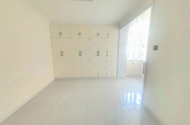 五星南路229号小区1室1厅48.58㎡135万二手房图片