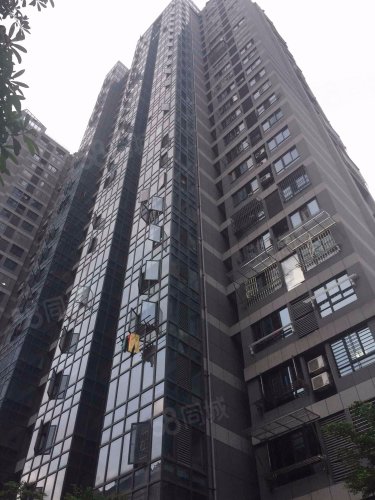 两梯四户,紫阳地铁,客厅带阳台,全明户型,晋安河世欧王庄广场