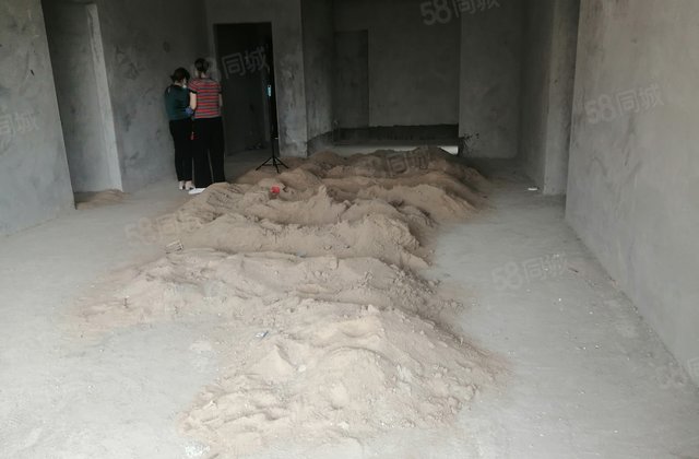 美景园5室2厅184.66㎡108万二手房图片