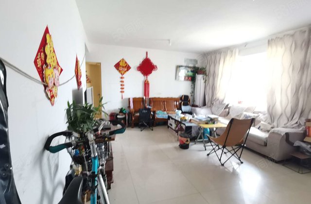 振兴路 高楼层视野好 电梯房 交通便捷 购物方便 南北通透