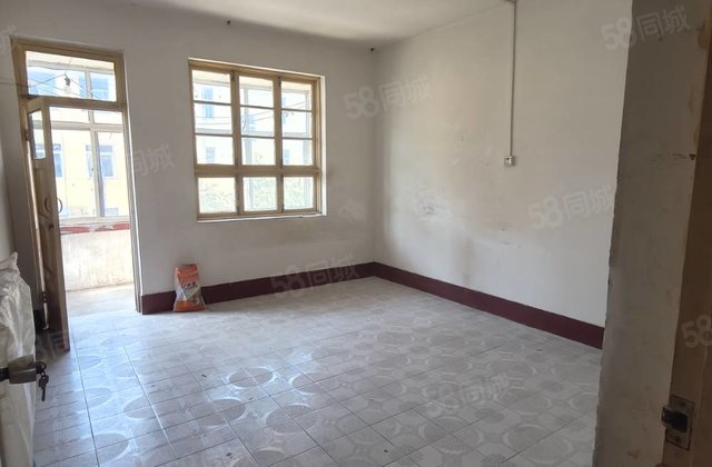 御景王宅西临 二干渠东岸 单位房 总价低看房方便