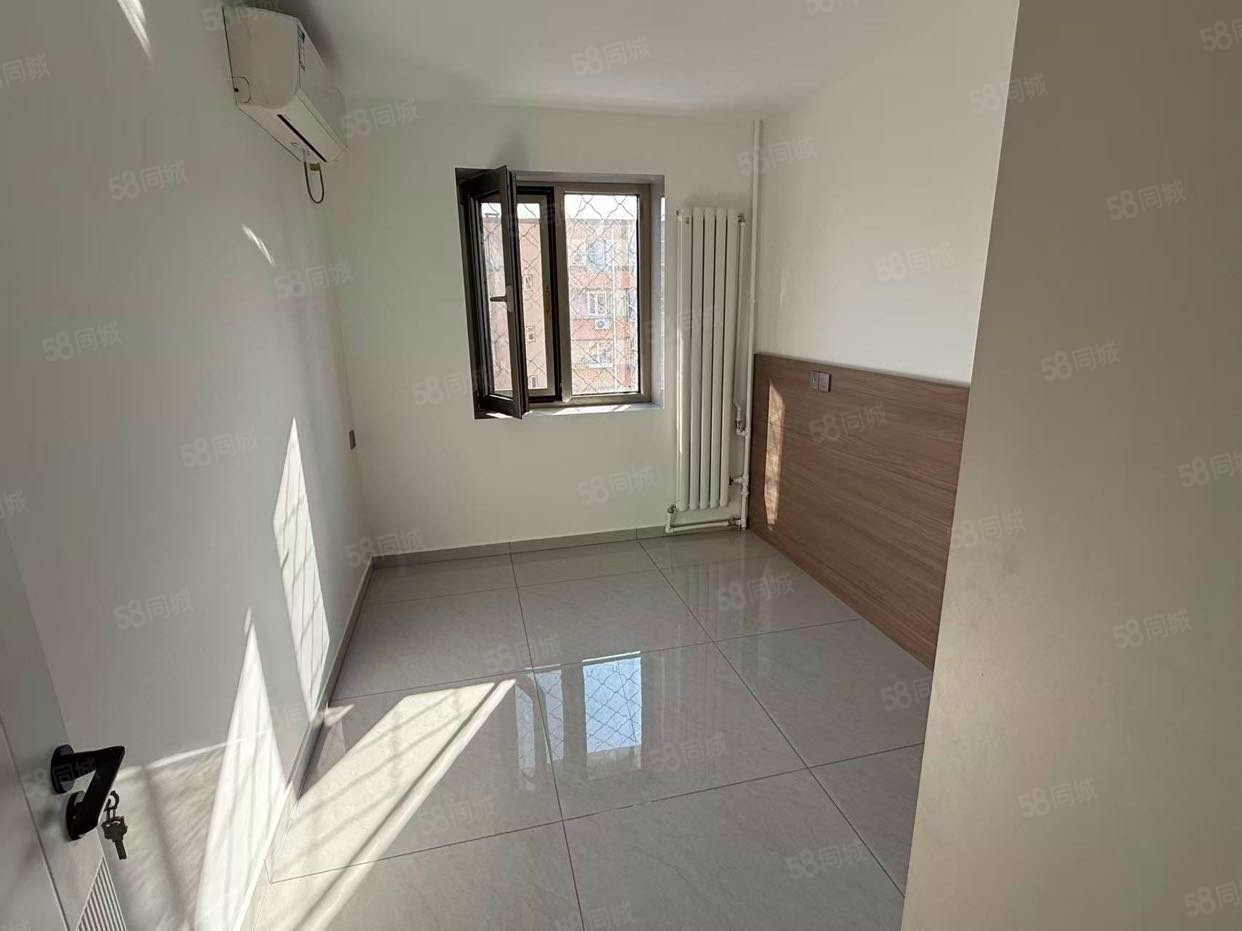 玉橋北里2室1廳1衛(wèi)60.7㎡南北167萬