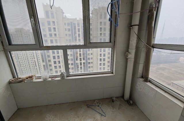 带电梯 南北通透 正规商品房 近医院 装修好 次新小区