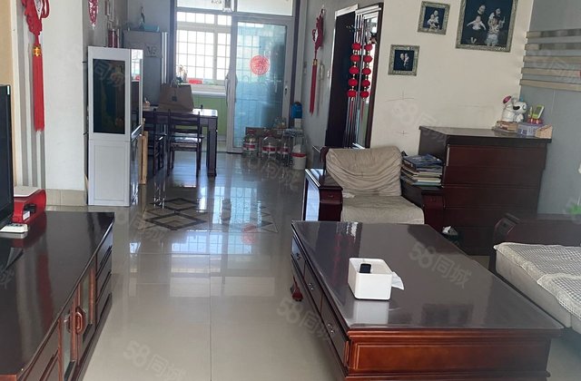 中通舜和嘉园  2室2厅1卫精装修  ,送车位送家具送地下室房东直卖