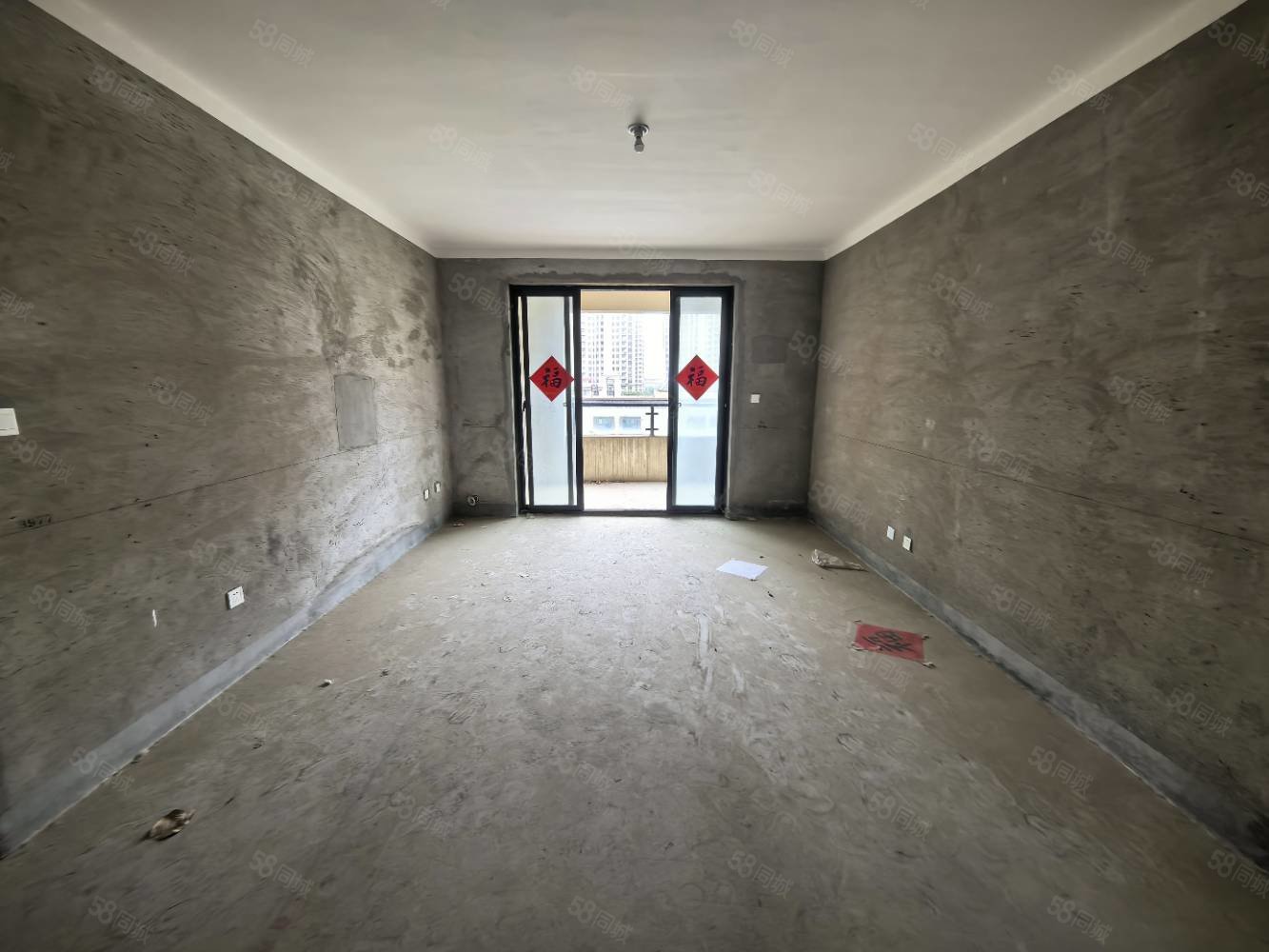 悦湖城4室2厅2卫153㎡南北110万