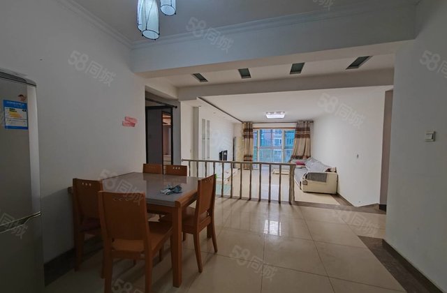 市医院 中层 框架地暖 错层 三叶草方正好户型 有钥匙