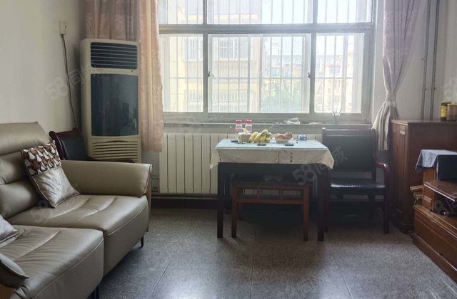 文轩本部 一中北邻 外国语对面 种子公司家属院 多层二楼三室