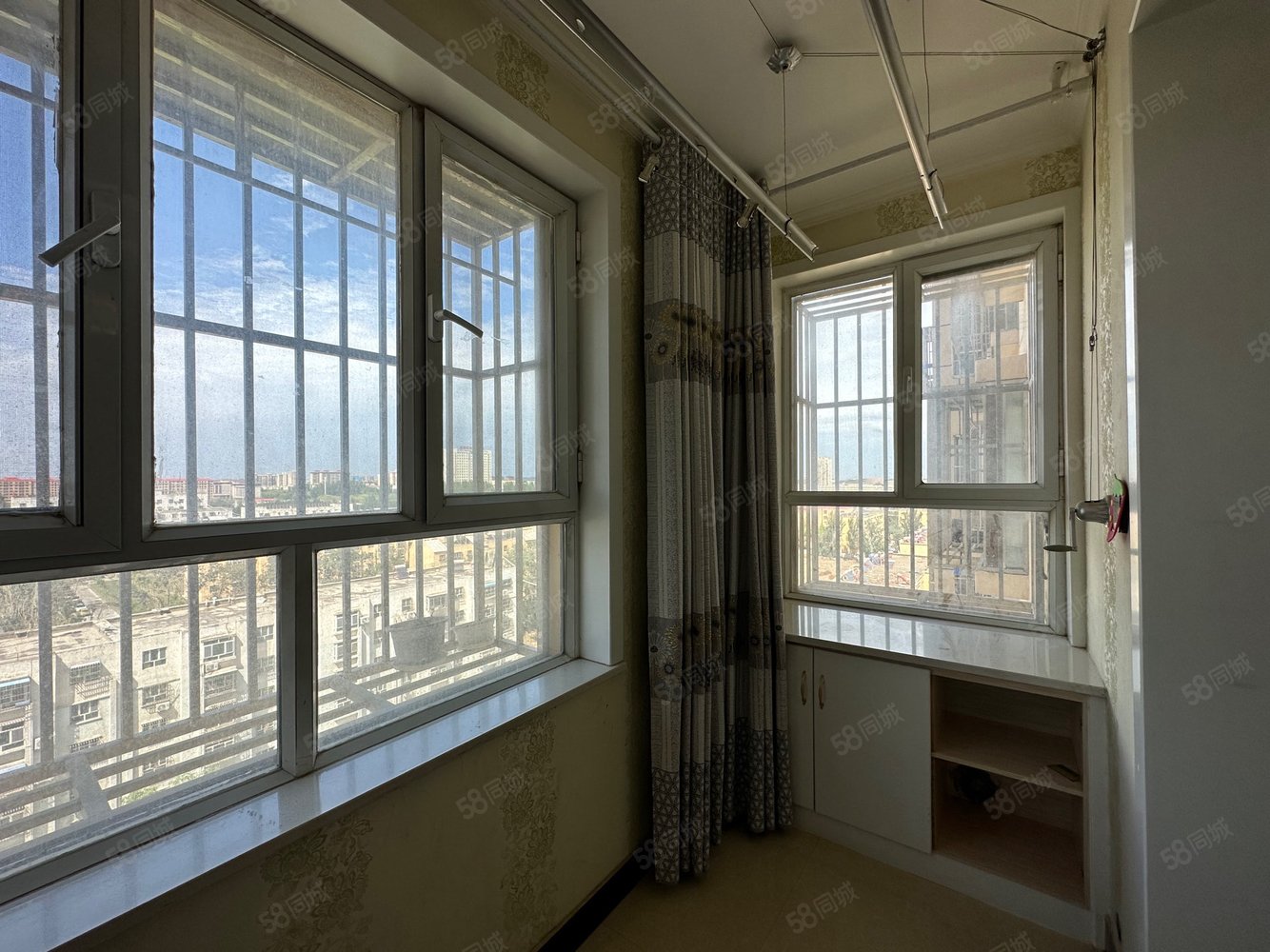 新苑名府3室2厅1卫107.95㎡南北45.8万