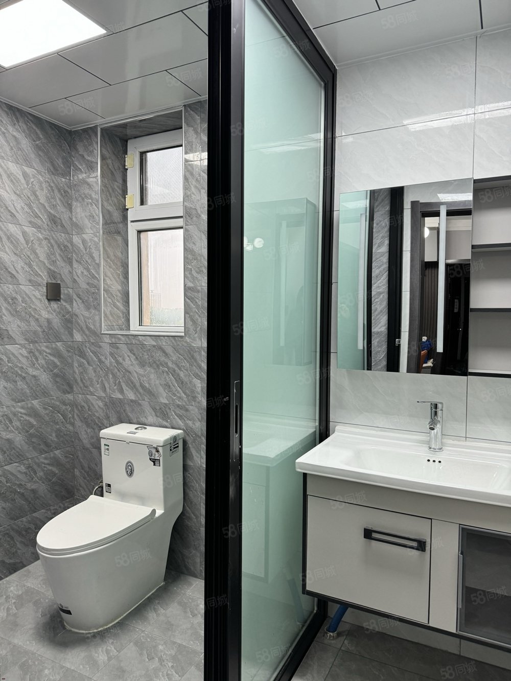 青湖铭城2室2厅1卫91.77㎡南北38万