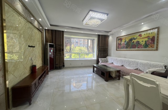 急售！龙湾二期电梯洋房 精装三室 带车位储藏室 随时看房