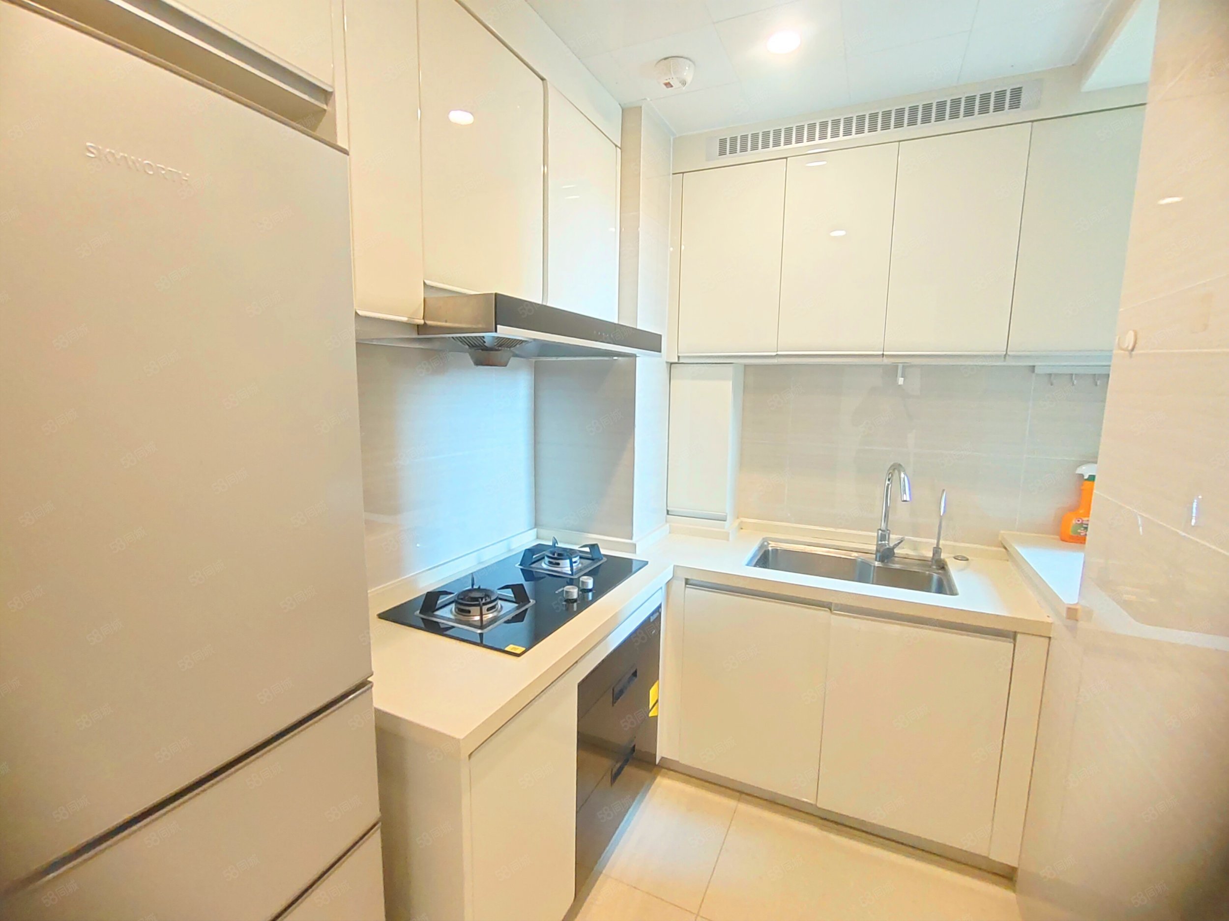 国贸天成2室2厅1卫77㎡南165万