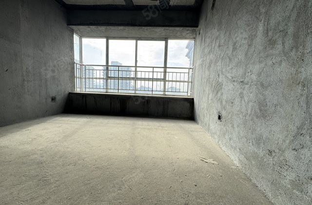 鸿涛翡翠湾4室2厅135㎡53.8万二手房图片