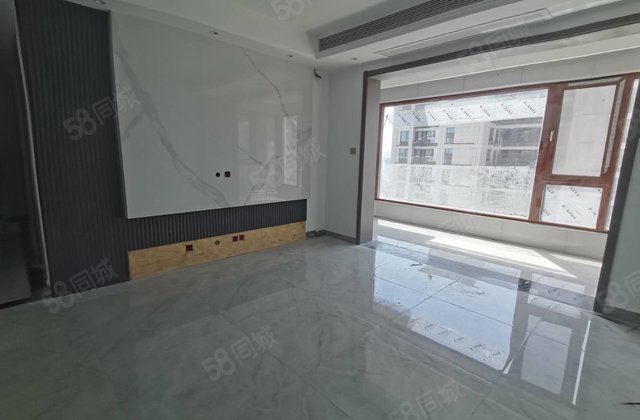 急售 万达南邻  江山印  精装修  三院北  新房未住