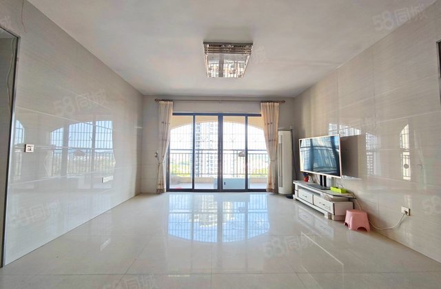 雍翠新城4室2厅165.56㎡90万二手房图片