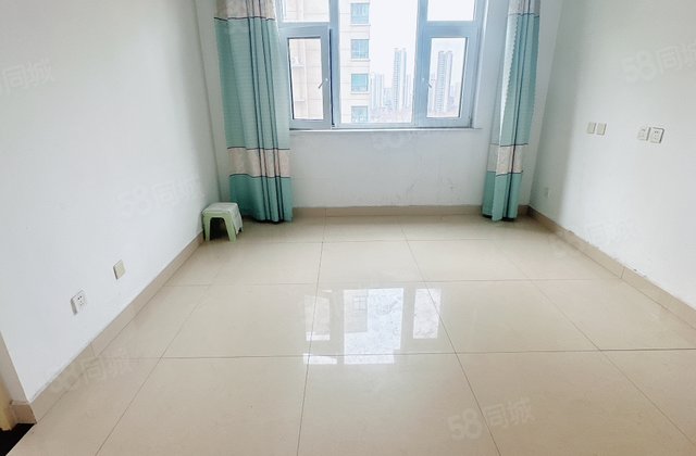 启明   公园首府 二号路附近 锦绣香堤 好楼层 带车位