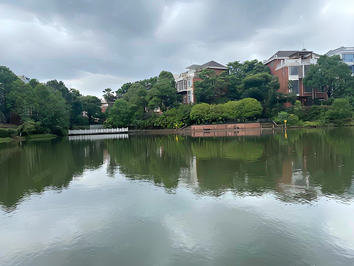 山水南雅(别墅)5室2厅3卫294㎡南北338万