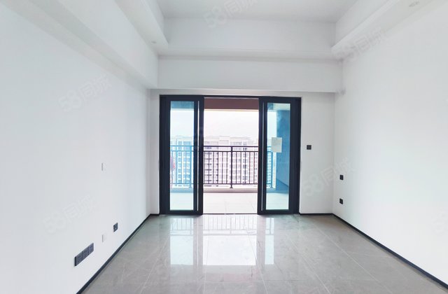 金地都会风华3室2厅110.8㎡95万二手房图片