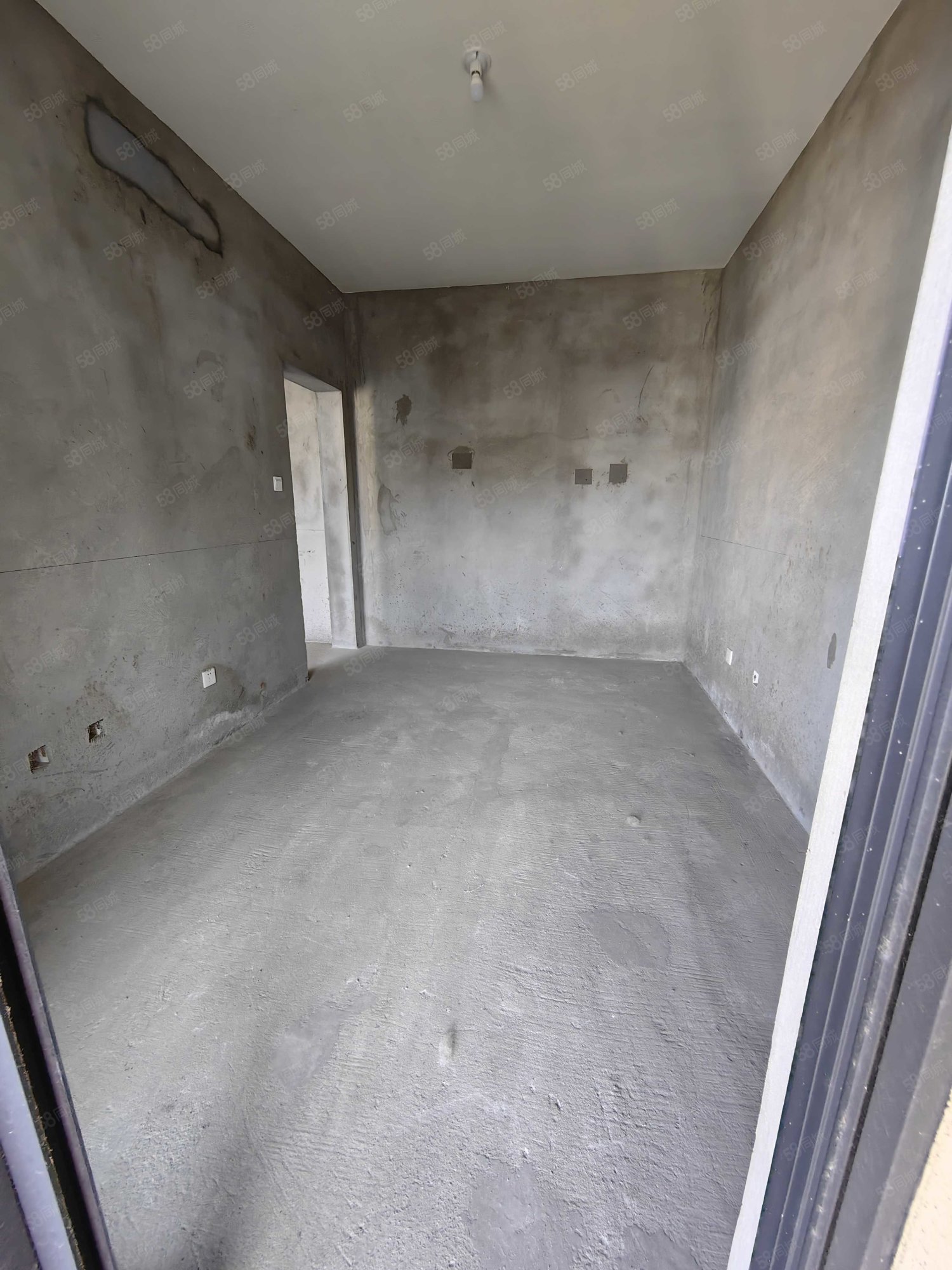 佳源星港城3室2厅2卫126.28㎡南北67万