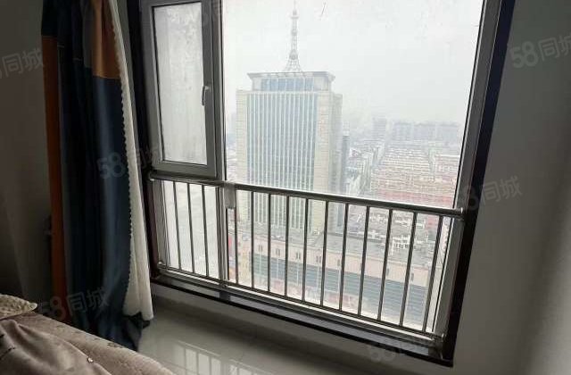 新东方国际 楼龄新 商品住宅 好楼层  一室一厅好出租