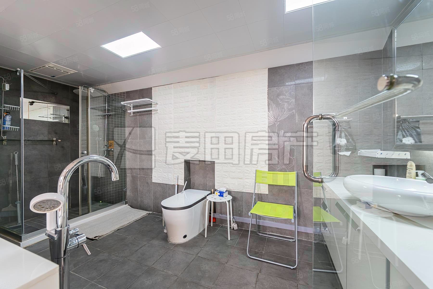 朱雀門小區(qū)4室2廳3衛(wèi)326.02㎡南北4800萬(wàn)