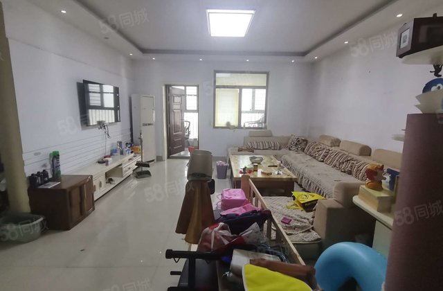 香江 万达附近 月亮湾C区 三室二卫 免大税带储藏室和馨园