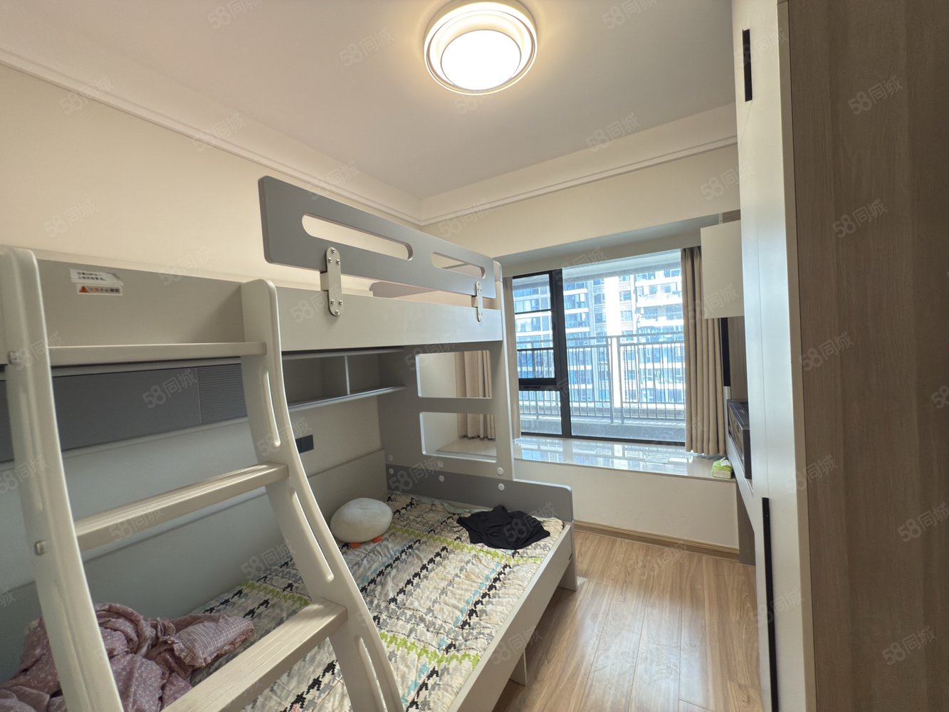 碧桂园江山赋3室2厅2卫114㎡南北85万