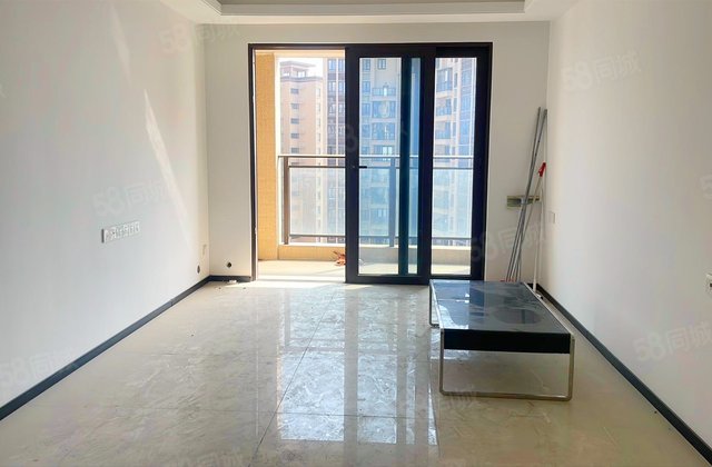 龙光天瀛3室2厅100㎡130万二手房图片