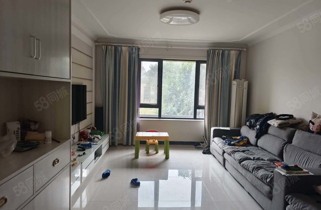 绿城百合新城 元宝3居 房东置换 诚意买房 带储藏室 免大税