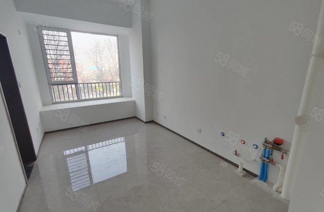 时代美境 商住楼 公寓 一室一厅一卫 卫生间有窗 新房未入住