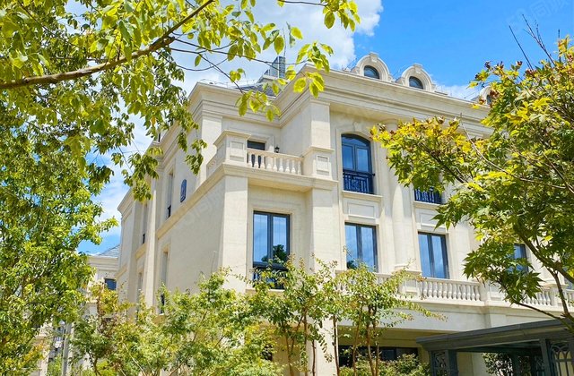 华润翡翠城2期4室2厅176㎡430万二手房图片