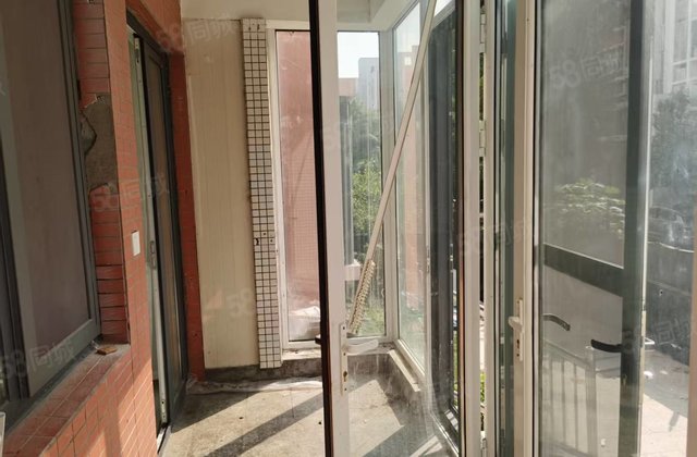 市医院 北顺 实验 中通一楼带院(60平) 3室2卫 免大税