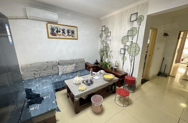 单价5千二中文苑锦绣学府对过85平2是2厅带车储一梯两户