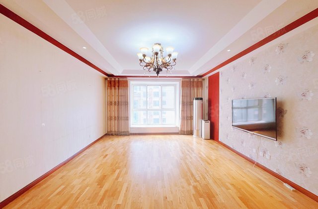 电梯洋房三叶草户型带车位储藏室丽水名都贵华苑