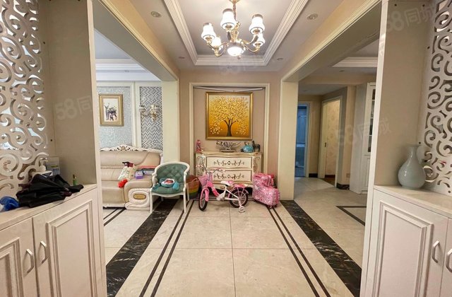 九龙仓世纪华府4室2厅160.8㎡195万二手房图片