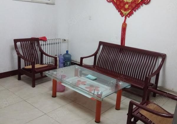 星光小区(西区) 近医院 高楼层采光充足 装修好 南北通透！