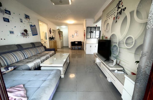 新出边户~急售阿卡一期10楼 便宜~婚房月供低有议价空间