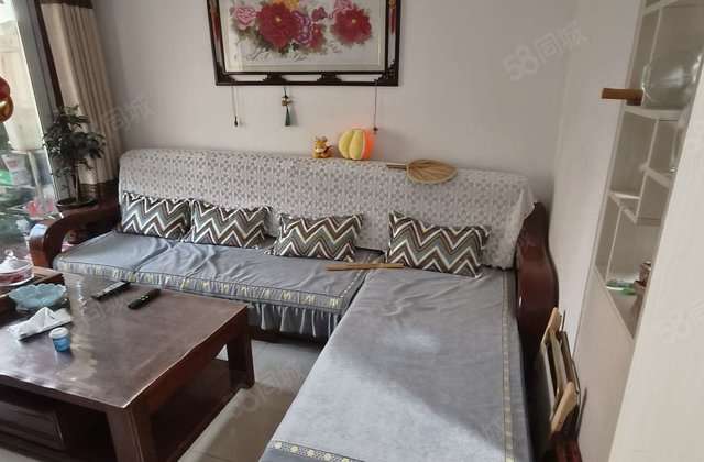 急售民生一号院对过大两室  端庄小区 两室两厅一卫