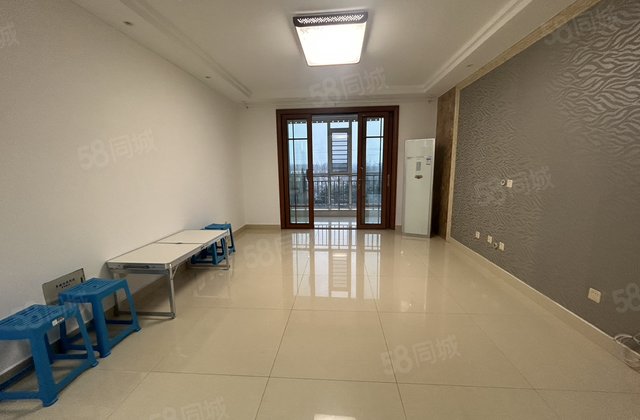 西安交大小区 龙湾二期 带双车位及储藏室 看房方便划文轩