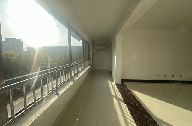 急售！润景苑东区！公安局家属院 恒温恒湿恒氧 带车储 免大税